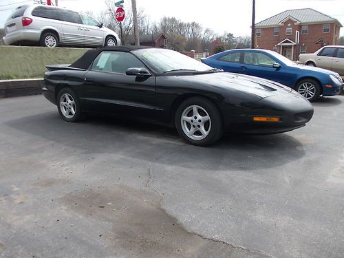 Pontiac firebird convertable v 8  l t 1 , 6 speed manual