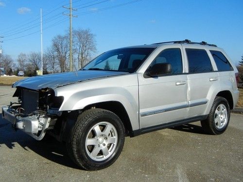 Laredo 3.7l 4x4 salvage repairable damaged runs and drives no reserve