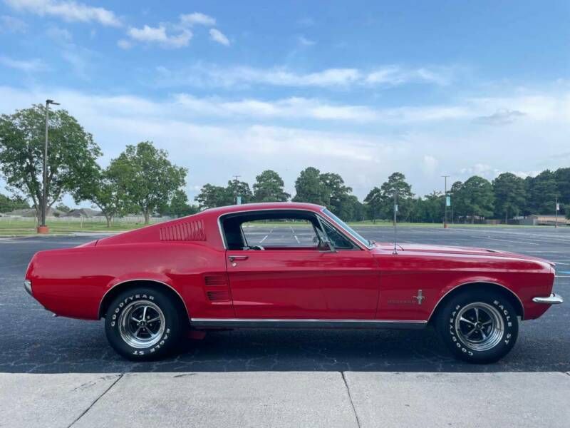 1967 ford mustang