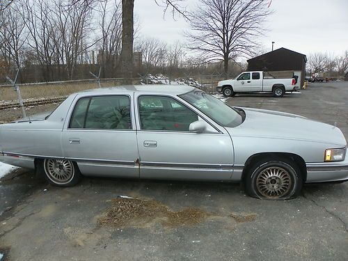 1994 cadillac deville base sedan 4-door 4.9l