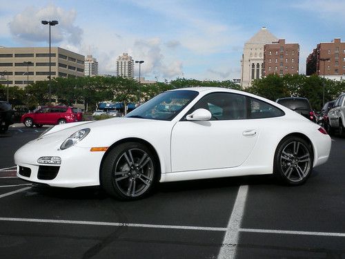 2012 porsche 911 carrera coupe 2-door 3.6l