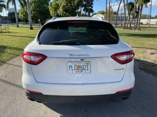 2017 maserati levante sport utility