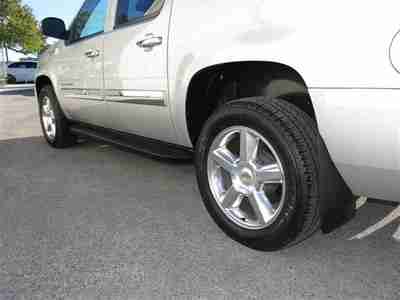 11 4X41500 SUV CD 3rd Row Seat 4-Wheel Disc Brakes A/C ABS Alloy Wheels, image 13