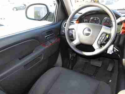 11 4X41500 SUV CD 3rd Row Seat 4-Wheel Disc Brakes A/C ABS Alloy Wheels, image 17