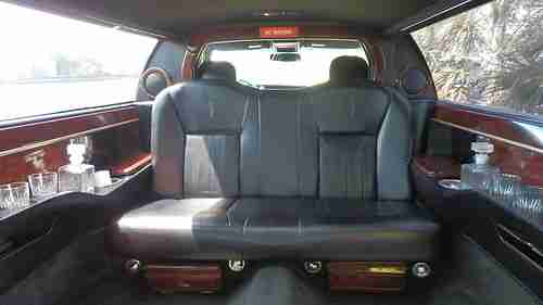 03 TOWNCAR LIMO VERY CLEAN FL CAR, image 3