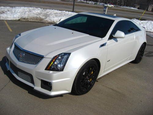 2011 cadillac cts-v ctsv coupe white diamond 556hp 6.2 v8 auto black navigation