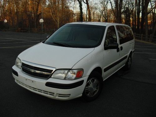2005 chevrolet venture extended cargo,auto,power,cd,equiped for catering,no res!
