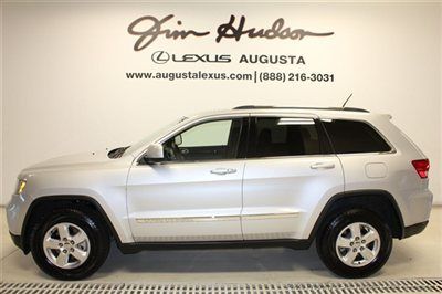 2012 jeep grand cherokee laredo, two owner local trade vehicle.