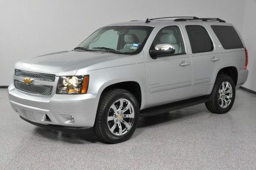 Entertainment - moonroof - chrome 20s - heated seats