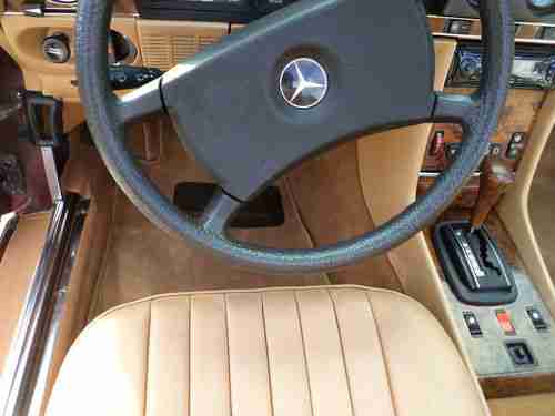 1985 Mercedes Benz 380SL Roadster, image 10