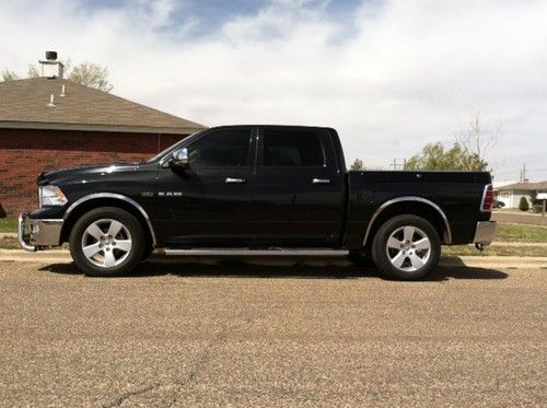 2010 dodge ram 1500 laramie crew cab pickup 4-door 5.7l