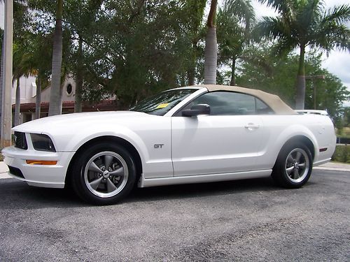 2005 ford mustang gt convertible one owner florida car serviced at ford dealer
