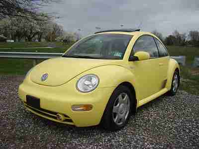 2001 VOLKSWAGEN VW NEW BETTLE 5 SPEED MANUAL ONE OWNER SPRING SPECIAL NO RESERVE, image 2