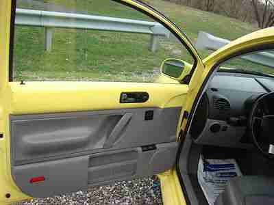 2001 VOLKSWAGEN VW NEW BETTLE 5 SPEED MANUAL ONE OWNER SPRING SPECIAL NO RESERVE, image 18