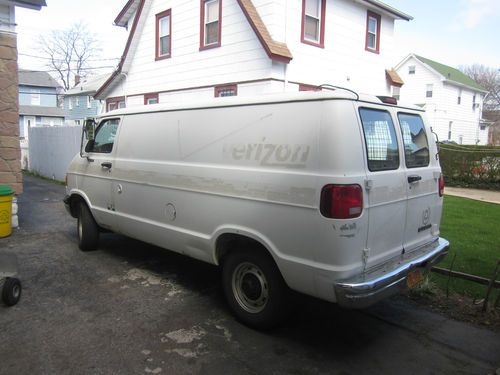 2002 dodge ram 2500 white cargo van heavy duty work truck 75,000 true miles