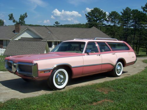 1972 plymouth fury 9 passenger suburban brougham station wagon