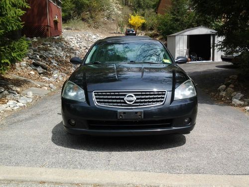 2005 nissan altima se sedan 4-door 3.5l