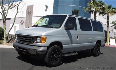 2006 ford e350 xlt ````hard to find power stroke diesel``````` 8 passenger`````