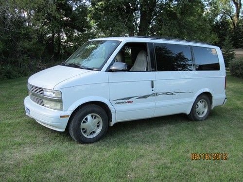 2000 chevrolet astro ls extended passenger van 3-door 4.3l