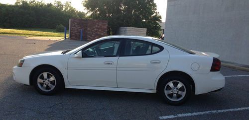 2007 pontiac grand prix base sedan 4-door 3.8l