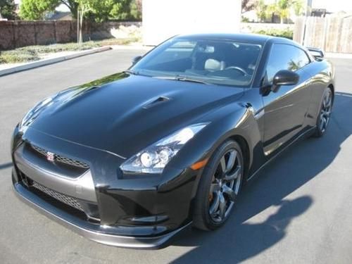 2009 nissan gt-r premium