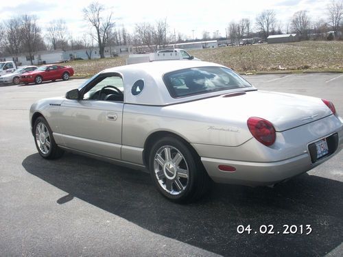 2004 ford thunderbird base convertible 2-door 3.9l