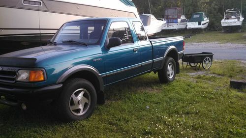 1994 ford ranger xlt extended cab pickup 2-door 4.0l