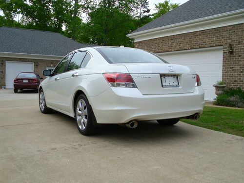2008 Honda Accord EX-L Sedan 4-Door 3.5L only 36,600 MILES, image 2