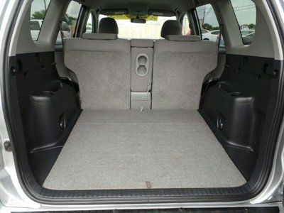 Silver, Keyless Entry, Cruise Control, MP3 Player, Auxiliary Audio Input., image 22