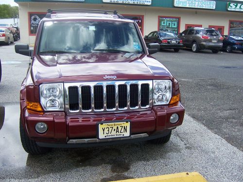 2007 jeep commander, practically new condition.