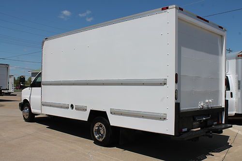 2008 GMC 3500 Savana  BOX Truck CUBE Van Nashville !!  NEW WHITE PAINT Cutaway, US $13,988.00, image 15