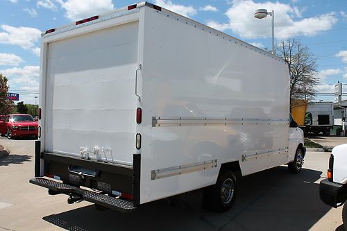 2008 GMC 3500 Savana  BOX Truck CUBE Van Nashville !!  NEW WHITE PAINT Cutaway, US $13,988.00, image 16