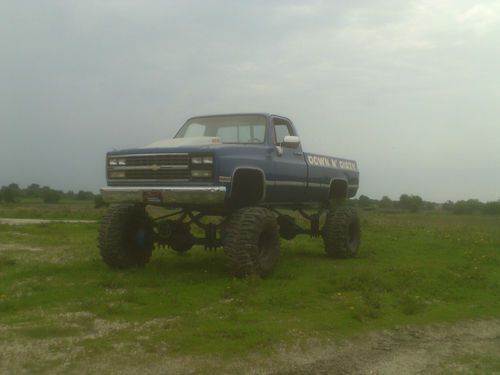 Chevy monster truck!! 1985 chevy big block 24" of lift 2.5 ton military axles!!!