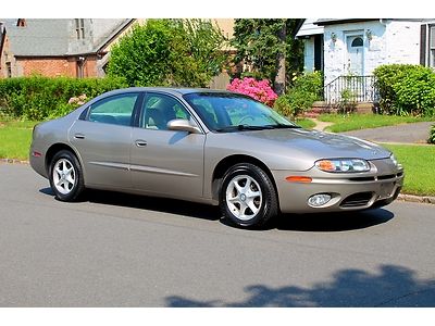 2001 oldsmobile aurora 4dr sdn 3.5l with only 48,379 miles!!!!