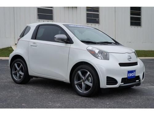 2012 scion iq