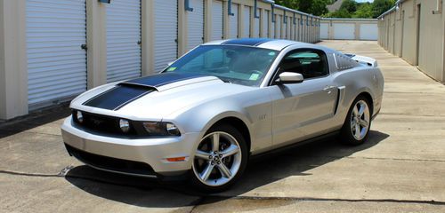 2010 mustang gt coupe premium 2dr v8