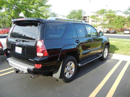 2004 toyota 4 runner limited (mint condition)