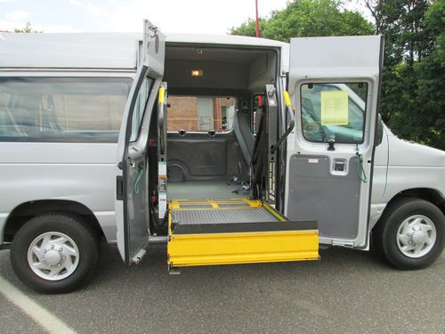2007 ford e-250 handicap van w/lift hitop 49k 1owner 2 jump seats warr.shipping