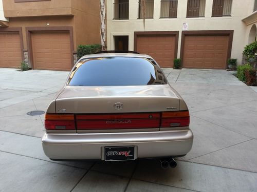 1994 TOYOTA COROLLA LE (Limited Edition)