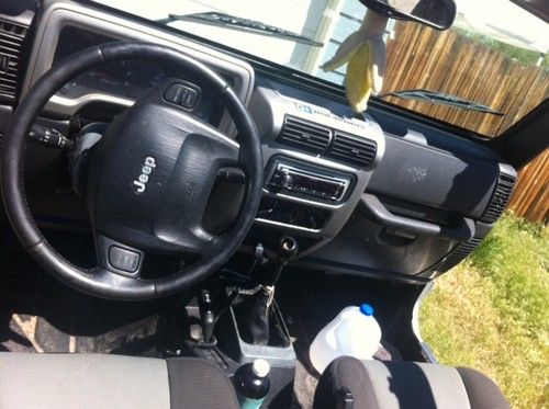 2006 jeep wrangler unlimited, i-6, six speed manual