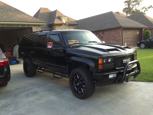1999 chevrolet k2500 suburban ls sport utility 4-door 7.4l