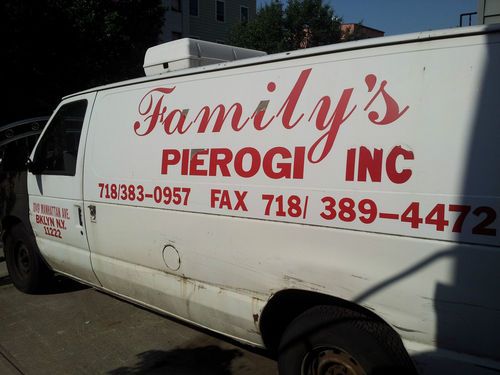 1995 ford cargo van with air condition attached on the top