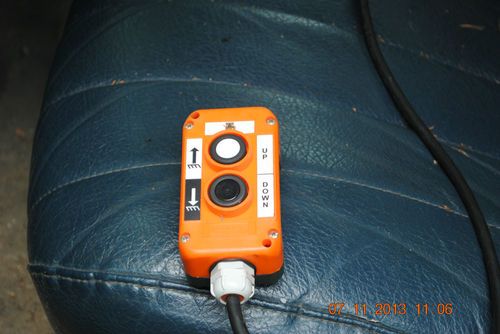 1 ton chevy flatbed/stakeside dump truck, image 6