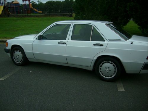 Mercedes benz 190e 4 door sedan 2.6 liter 6 cylinder