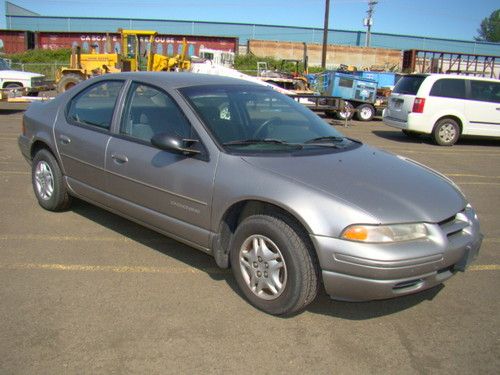 1999 dodge stratus base 4 door sedan fwd