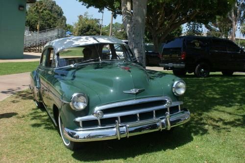 1949 chevrolet deluxe 4 door vintage classic automobile