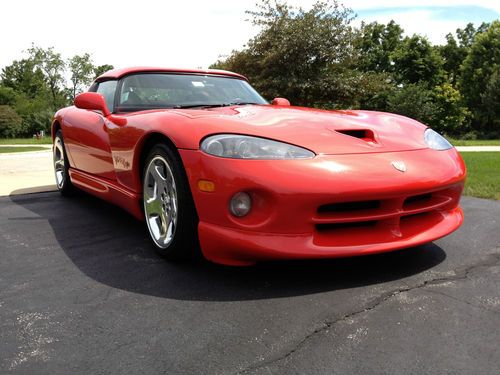 2002 dodge viper r/t-10 convertible 2-door 8.0l