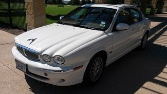 2007 jaguar x-type 3.o  white awd!low miles 45kmi clean carfax,very clean