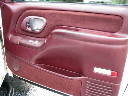 1995 Chevrolet Tahoe LT Sport Utility 4-Door 5.7L, image 15