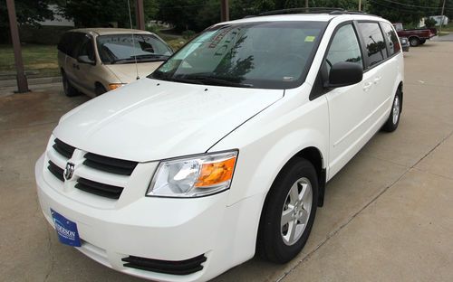 2010 dodge grand caravan se hero